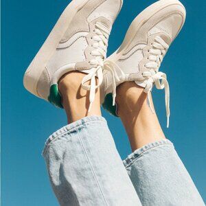 Soludos Women's Classic Roma Leather Sneaker White Kelly Green Casual Travel NEW